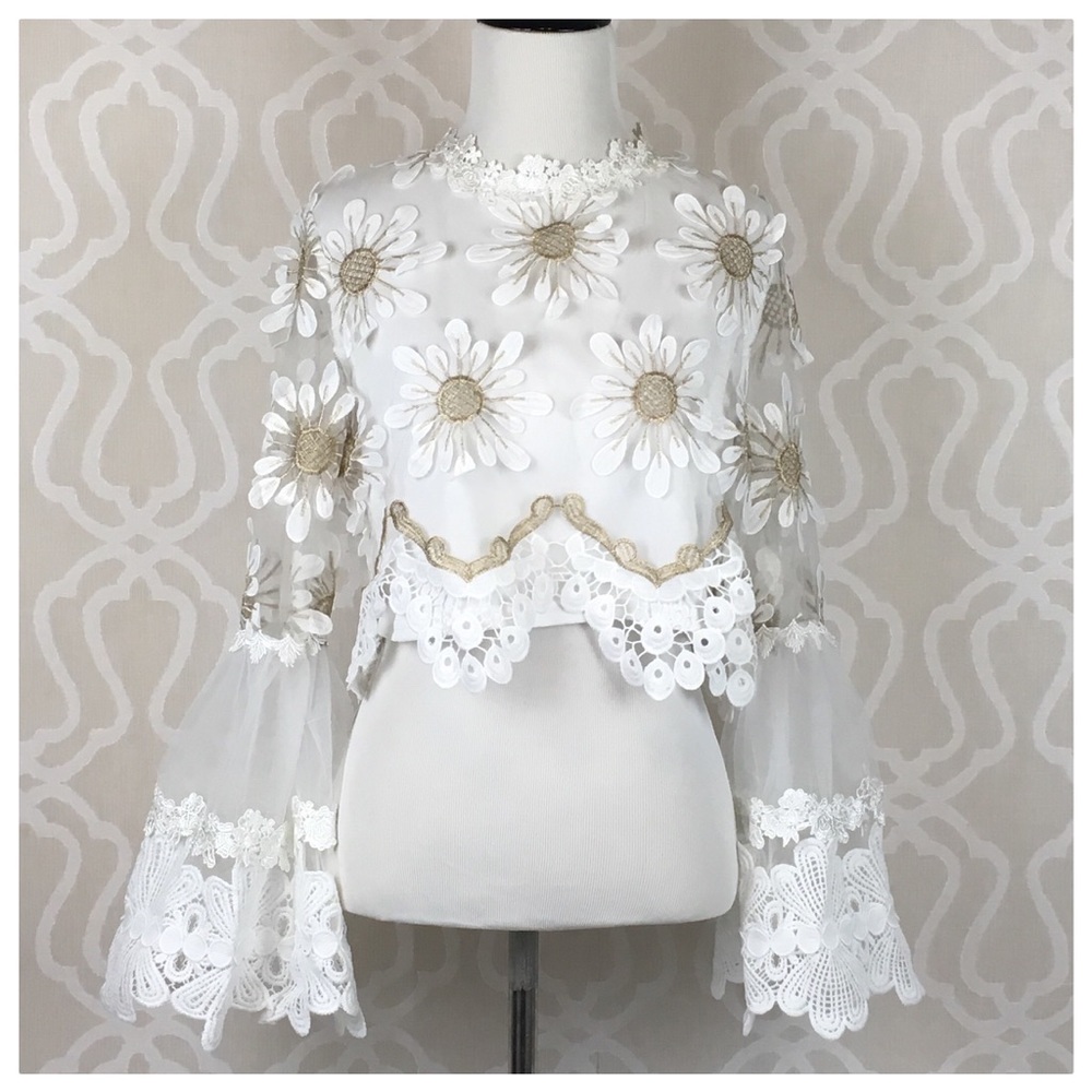 *LAST ONE!* Petals and Lace Bell Sleeve Crop Top - Picture 4 of 8